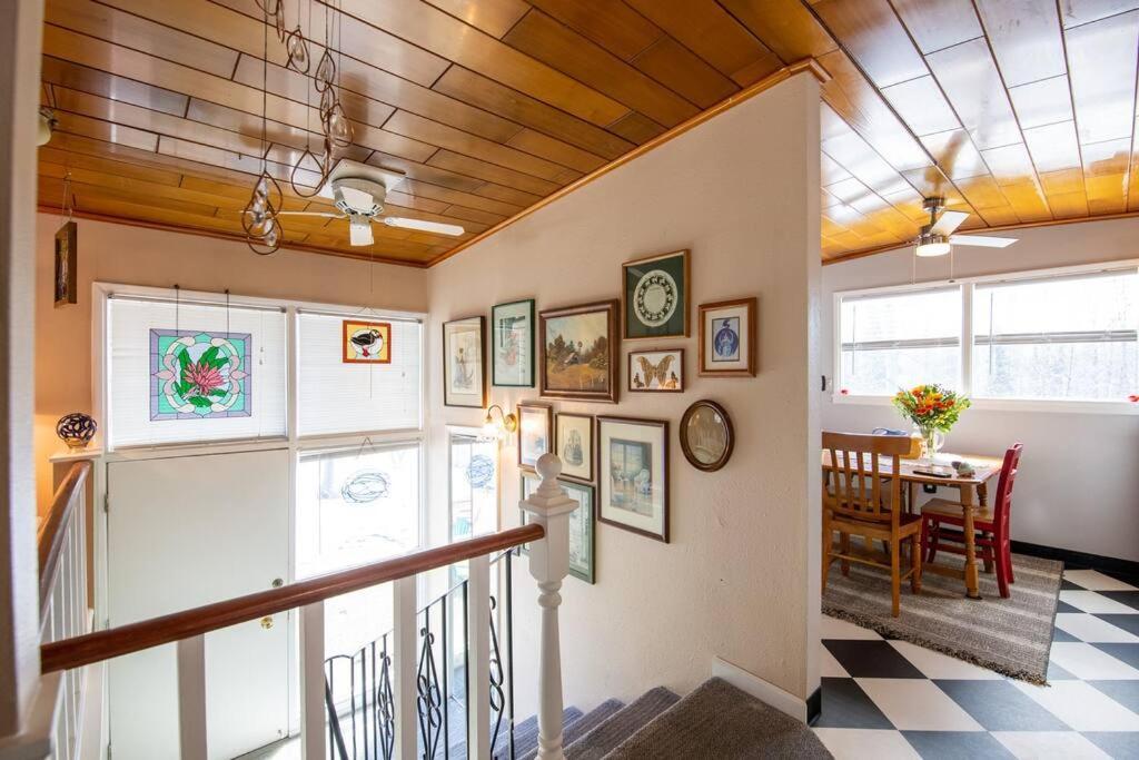The Mint Cottage With Garden แองเคอเรจ ภายนอก รูปภาพ